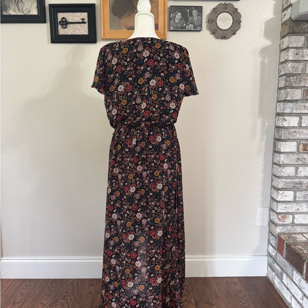 Floral Maxi Dress - Picture 3 of 4